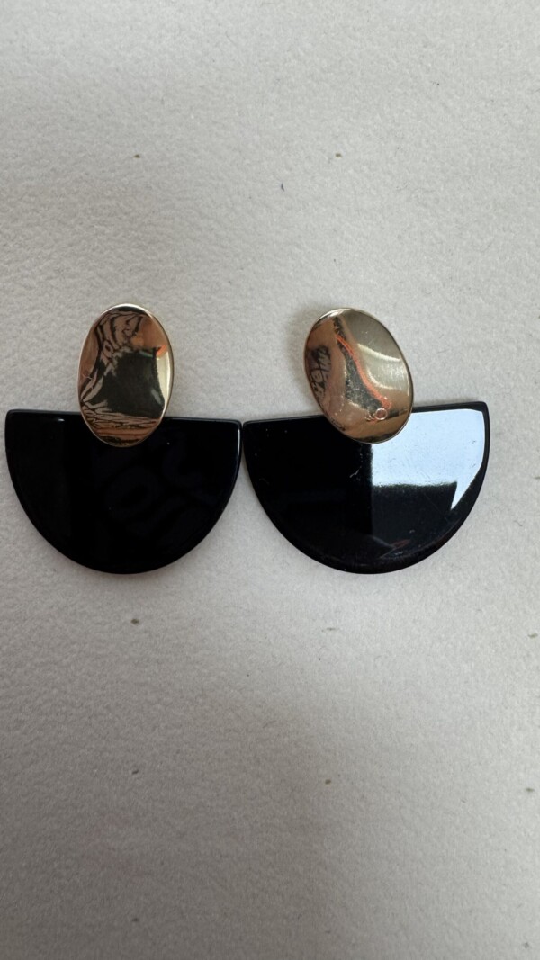 PENDIENTE ABANICO NEGRO