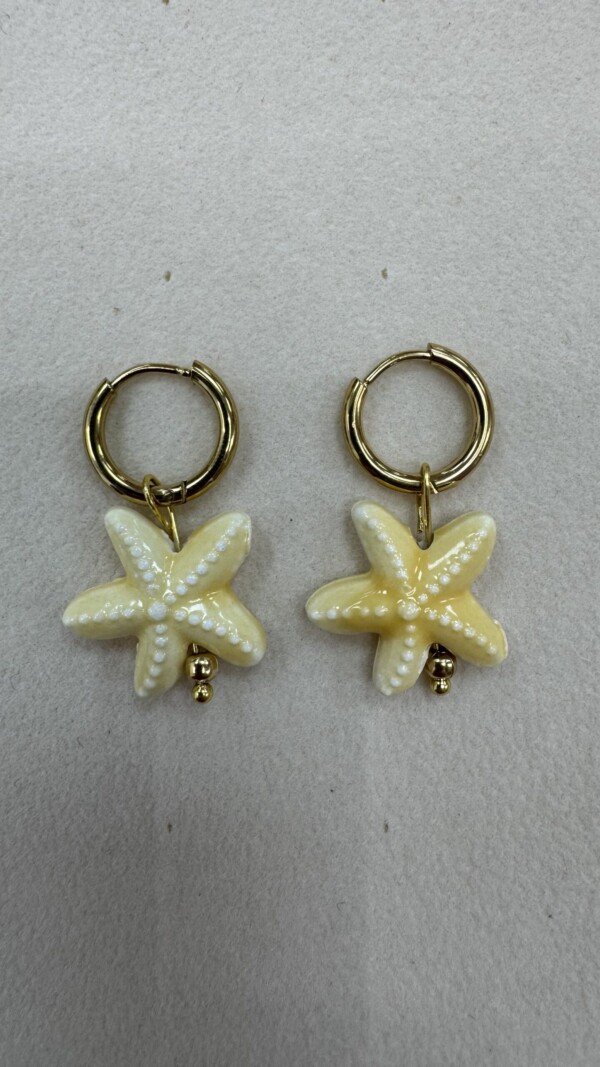 PENDIENTE ESTRELLA BEIGE