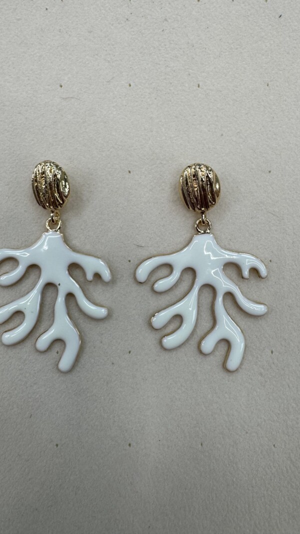 PENDIENTE ALGA BLANCO