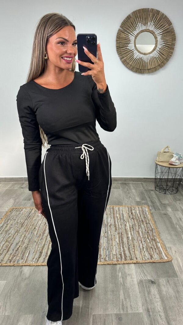 PANTALÓN OVERSICE NEGRO