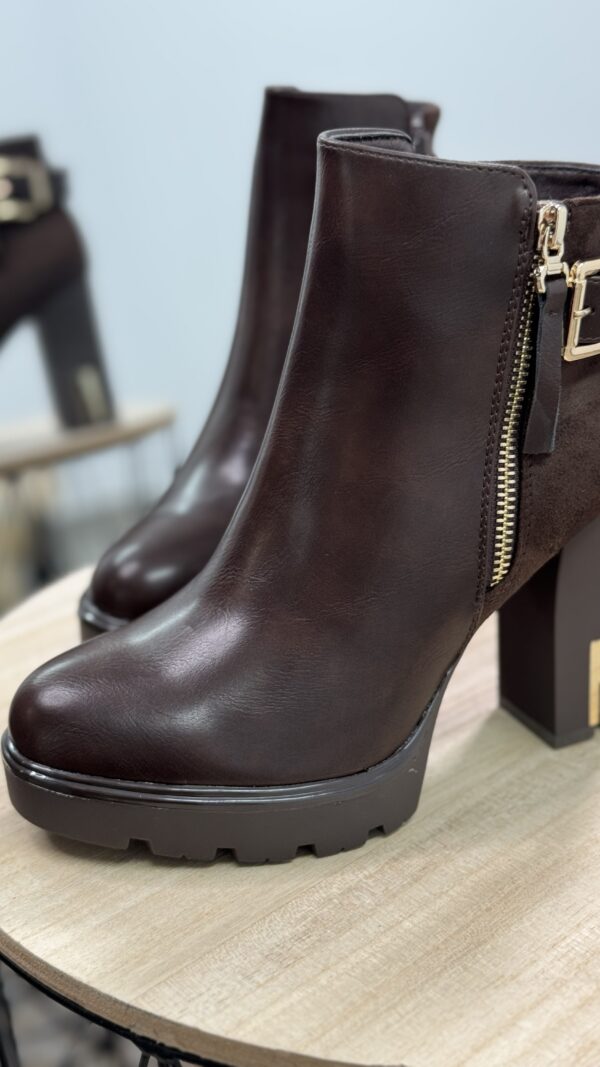 BOTAS CHOCOLATE