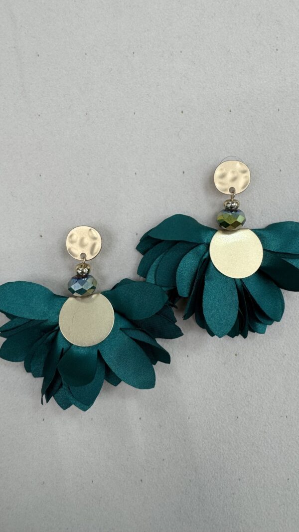 PENDIENTE JULIA ESMERALDA