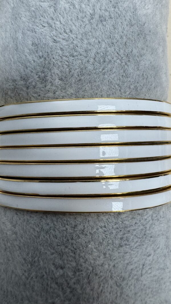 PULSERA BLANCA DORADA