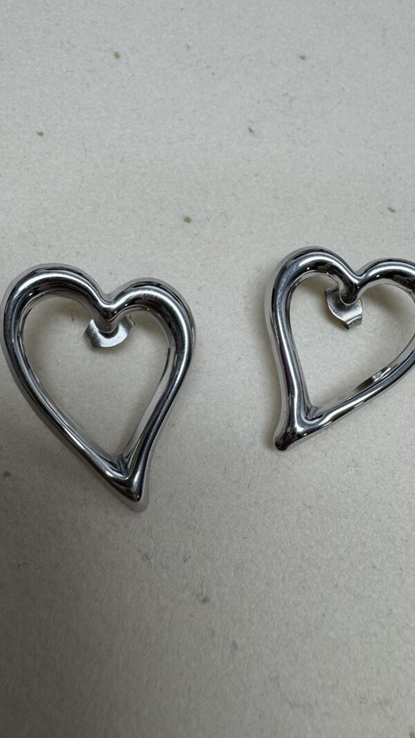 PENDIENTE CORAZON PLATA