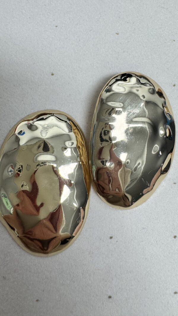 PENDIENTE BOTON DORADO