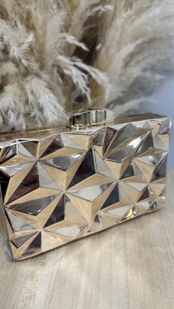 CARTERA DORADA ROMBO