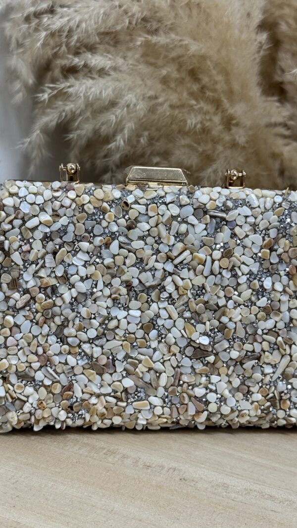 CARTERA BEIGE CON PIEDRAS